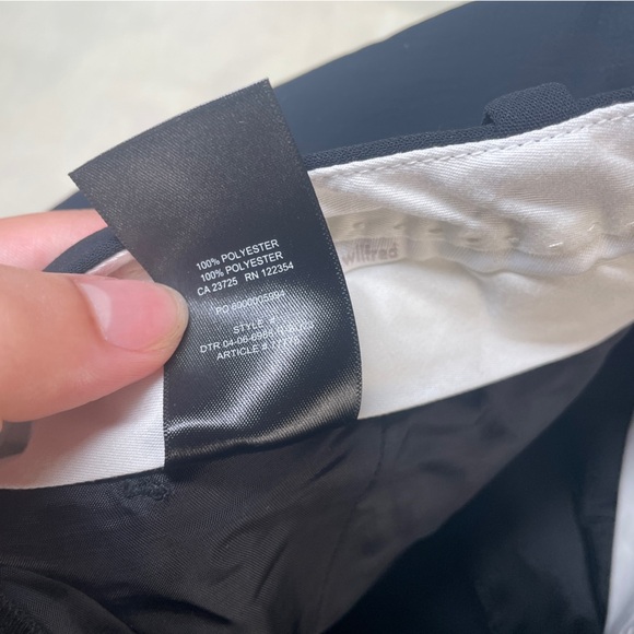 Aritzia- The Effortless Pant Crepette Black High Waisted Wide Leg Size 14 - Picture 9 of 9